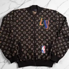 【美品✨】ルイヴィトン　スカジャン　エンブロイダリー　ジップアップ　黒　46 中古・古着通販】LOUIS VUITTON (ルイ ヴィトン) エンブロイダード