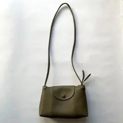 オリーブグリーン フラップ付きショルダーバッグ