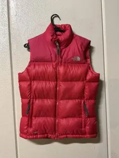 THE NORTH FACE レッド ダウンベストのサムネイル