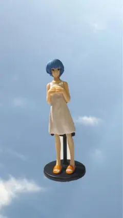 綾波レイ　幼少期ver. フィギュア　ガシャポン　新世紀エヴァンゲリオン