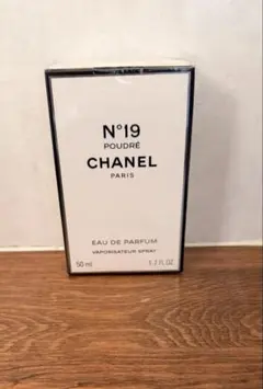CHANEL シャネル No19 プードレ オードゥ パルファム