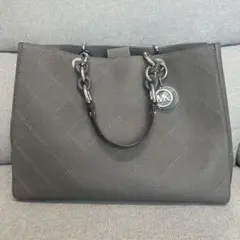 斜め掛け可。美品　マイケルコース ハンドバッグ 2way グレー