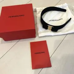 美品【Ferragamo】カチューシャ　黒のサムネイル