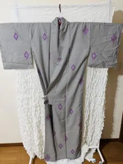 グレー 紫色の花柄 小紋 着物