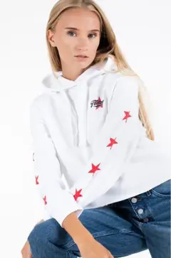 Tommy Jeans フード付きクロップドパーカー