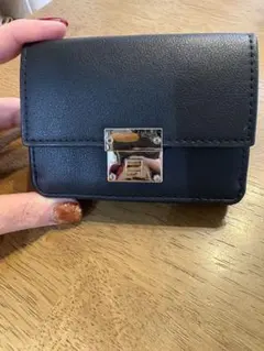 AZUL BY MOUSSY合成皮革三つ折り財布