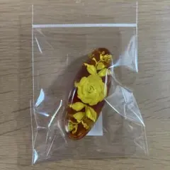 新品未使用　クリスタル風　花柄　バラ柄 バレッタ　ヘアピン