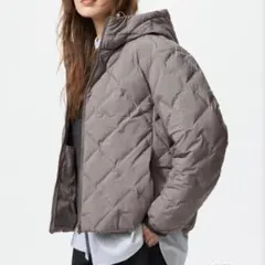 ユニクロ パフテックパーカ　グレー