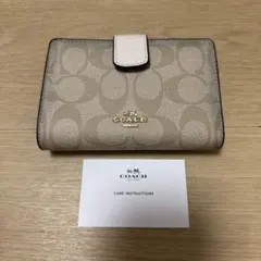 コーチCOACH 二つ折り財布PVCレザー シグネチャー ミディアムウォレットのサムネイル