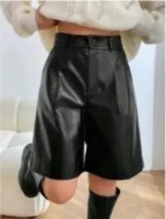 レザー ショートパンツ