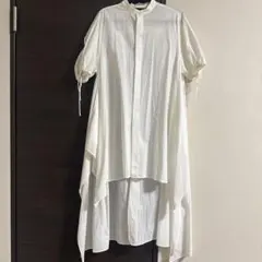 RANDEBOO ノースリーブプリーツシャツ白 ゆったりノーカラーシャツ