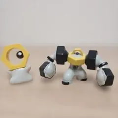ポケモン　フィギア　モンコレ　メルメタル　メルタン