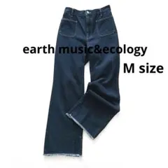 【美品】earth music&ecologyフリンジ 裾ブーツカット デニムのサムネイル
