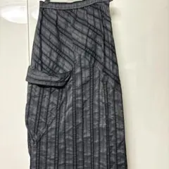 最終処分特価　センソユニコ 慈雨　スカート40 大きなポケット　凝ったデザイン