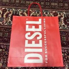 DIESEL 赤 ロゴ入り紙袋 ショッパー - メルカリ