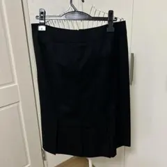 [未使用]Burberry黒のひざ丈スカート