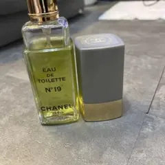 CHANEL Eau de Toilette N°19