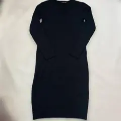 ☆ ニットワンピース　ロングワンピース　黒ニット　Ｖネック