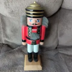 くるみ割り人形 赤い軍人風