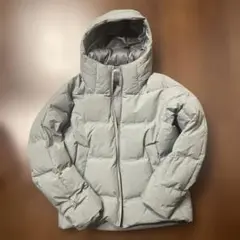 ユニクロ　シームレスダウン　レディースM