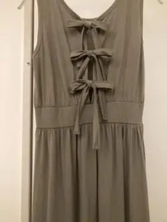 美品 バックリボン ロングワンピース カットソーワンピース スウェット カーキ
