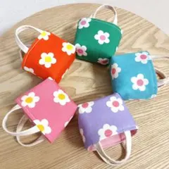 小さなトートバッグ　布バスケット　ハンドメイド　ギフトバッグ　プレゼント　花