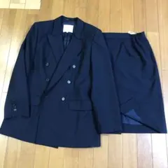 美品BURBERRY ダブルブレスト　セットアップスーツ　ネイビー　42