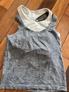 Lululemon グレー タンクトップ　白ブラトップは備品です