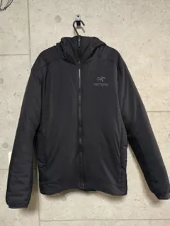 2025年最新】アークテリクス アトムarフーディの人気アイテム - メルカリ