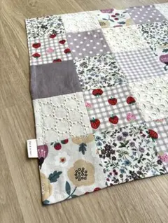 ハンドメイド パッチワークのフリーカバー・フリーマット 54×44