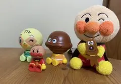 【値下げ中】アンパンマンと仲間達　フィギュア 3点セット+ぬいぐる