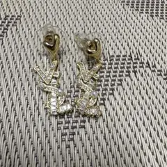 新品　ロゴ ピアス ゴールド ピアス ノベルティー ヴィンテージ