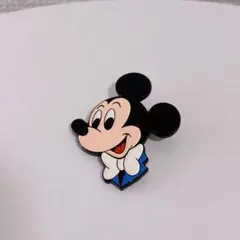 ミッキー　レトロ　ピンバッチ