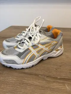 ASICS アシックス AT-3100 ランニングシューズ24.5センチのサムネイル