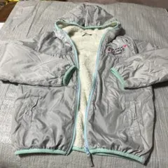 フード付きジャンパー