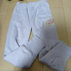 Item thumbnail for item 23dff78a-b85f-44b3-9caf-00298888d3b8