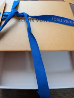 LOUIS VUITTON ギフトボックス ショップ袋 セットのサムネイル