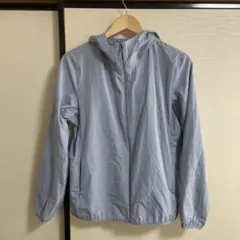 ユニクロ　UNIQLO ポケッタブルパーカー　ウインドブレーカー
