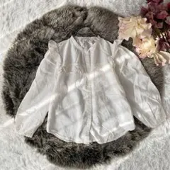 H&Mリネンコットン　フリルブラウス　長袖ノーカラーシャツ（S）