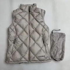 美品モンベル800FPライトアルパインダウンベスト　レディースSベージュ