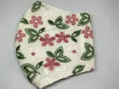 布マスク ホワイトレース地に可愛いお花たくさん刺繍 ハンドメイド