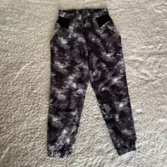 Puma カモフラージュ柄 ジョガーパンツ