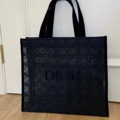 新品DIOR 正規品　ノベルティ ブラック メッシュトートバッグ コスメのサムネイル