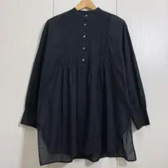 ピンタックブラウス