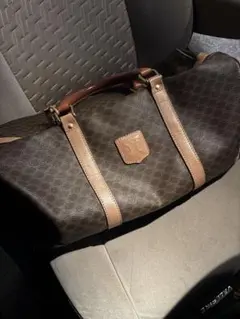 Item thumbnail for item 6b45bb7a-6a81-4ed2-a79a-b6b81168e2f2