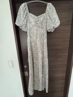 NICE CLAUP 花柄パフスリーブロングワンピース