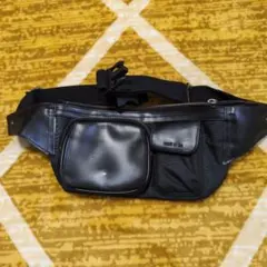 ブラック ボディバッグ・ウエストポーチ