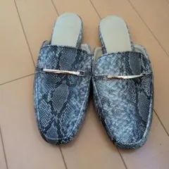 スネーク柄 ミュール 合成皮革 minia サイズSのサムネイル