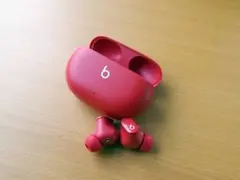 Beats Studio Buds ワイヤレスイヤホンのサムネイル