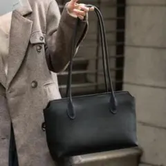 未使用　黒　ロングハンドル　牛革　本革　スムースレザー　ショルダーバッグ